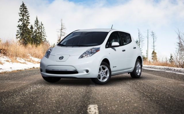 Nissan-Leaf-2012-latest