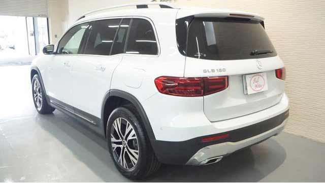 MERCEDES-BENZ-GLB-back