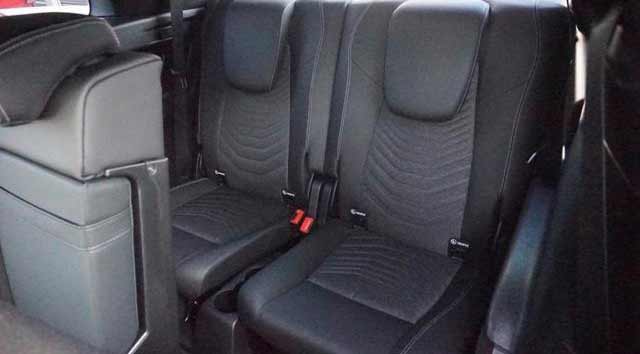 MERCEDES-BENZ-GLB-interior-2